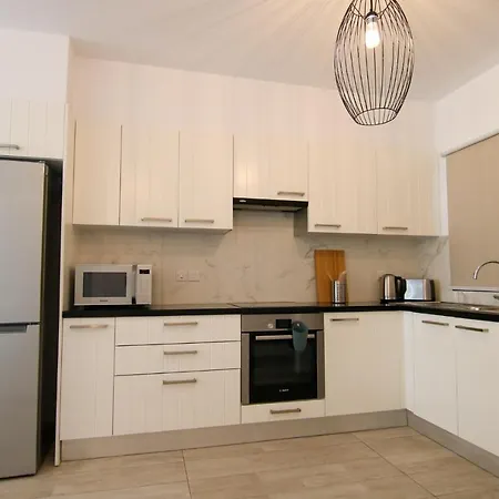 Phaedrus Living: Seaside Luxury Flat Limnaria 152 Lejlighed Paphos